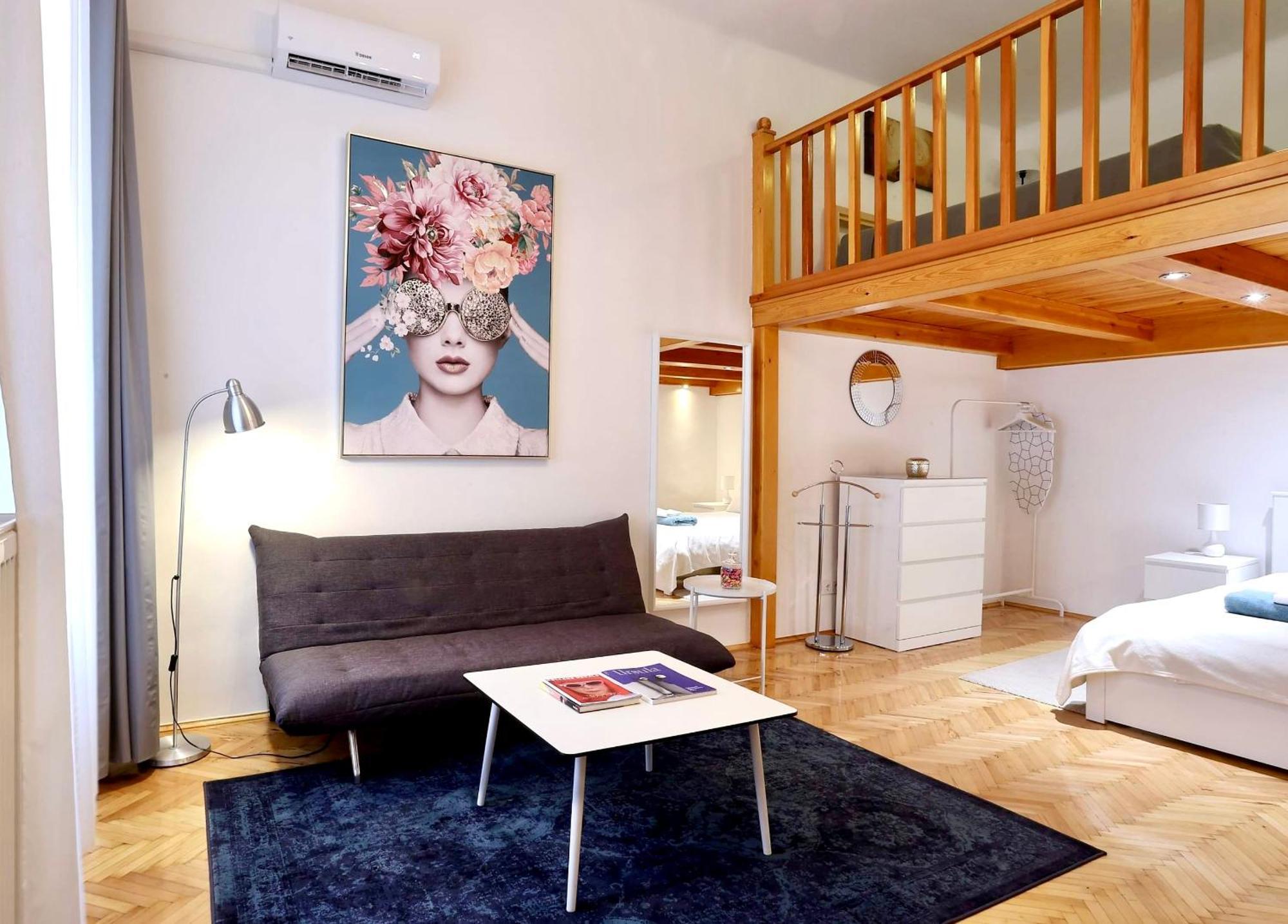Christie'S Downtown Apartment Budapest Exterior foto